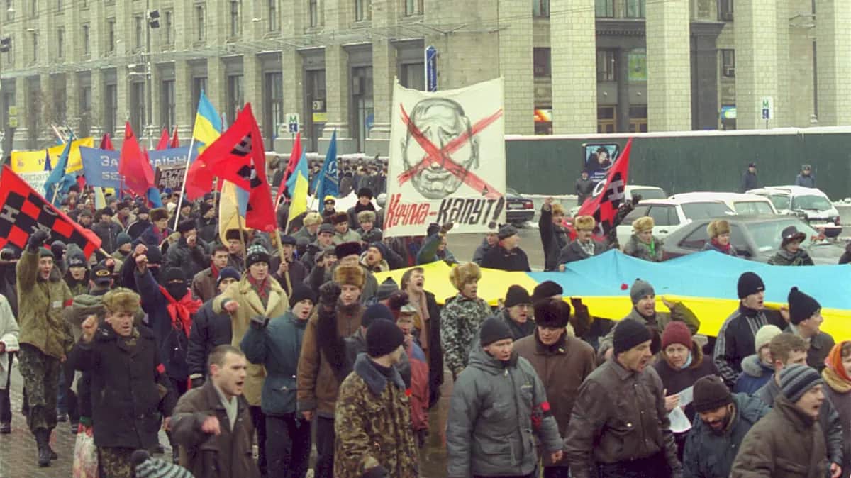 Протест «Украина без Кучмы», 6 февраля 2001 г., Киев. Фото: Майдан-Інформ / NickK / Wikimedia