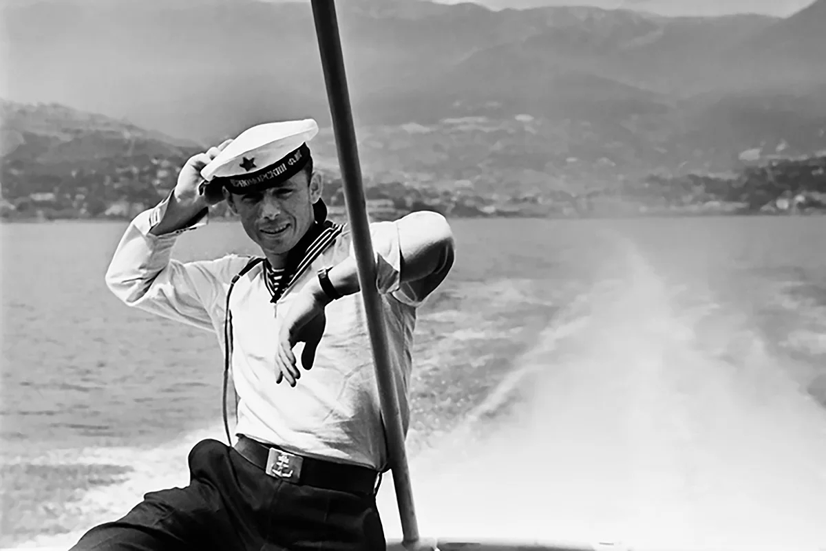 Black Sea Fleet sailor, 1966. Photo: Ion Chibzii (CC BY-SA) / <a href="http://wikimedia.org/" rel="noopener noreferrer" title="http://wikimedia.org/">wikimedia.org</a>