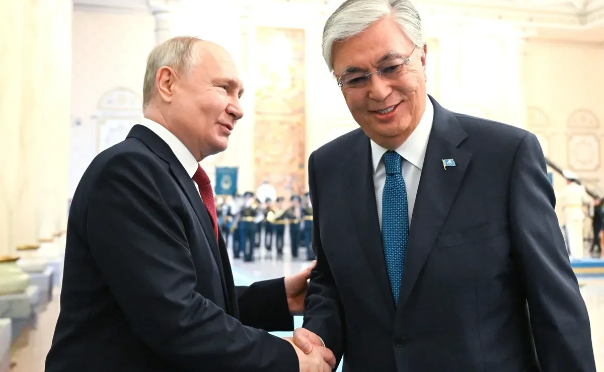 Russian President Vladimir Putin with President of Kazakhstan Kassym-Jomart Tokayev, 9 November. Photo: <a href="http://www.kremlin.ru/events/president/news/72702" rel="noopener noreferrer" title="http://www.kremlin.ru/events/president/news/72702">kremlin.ru</a>
