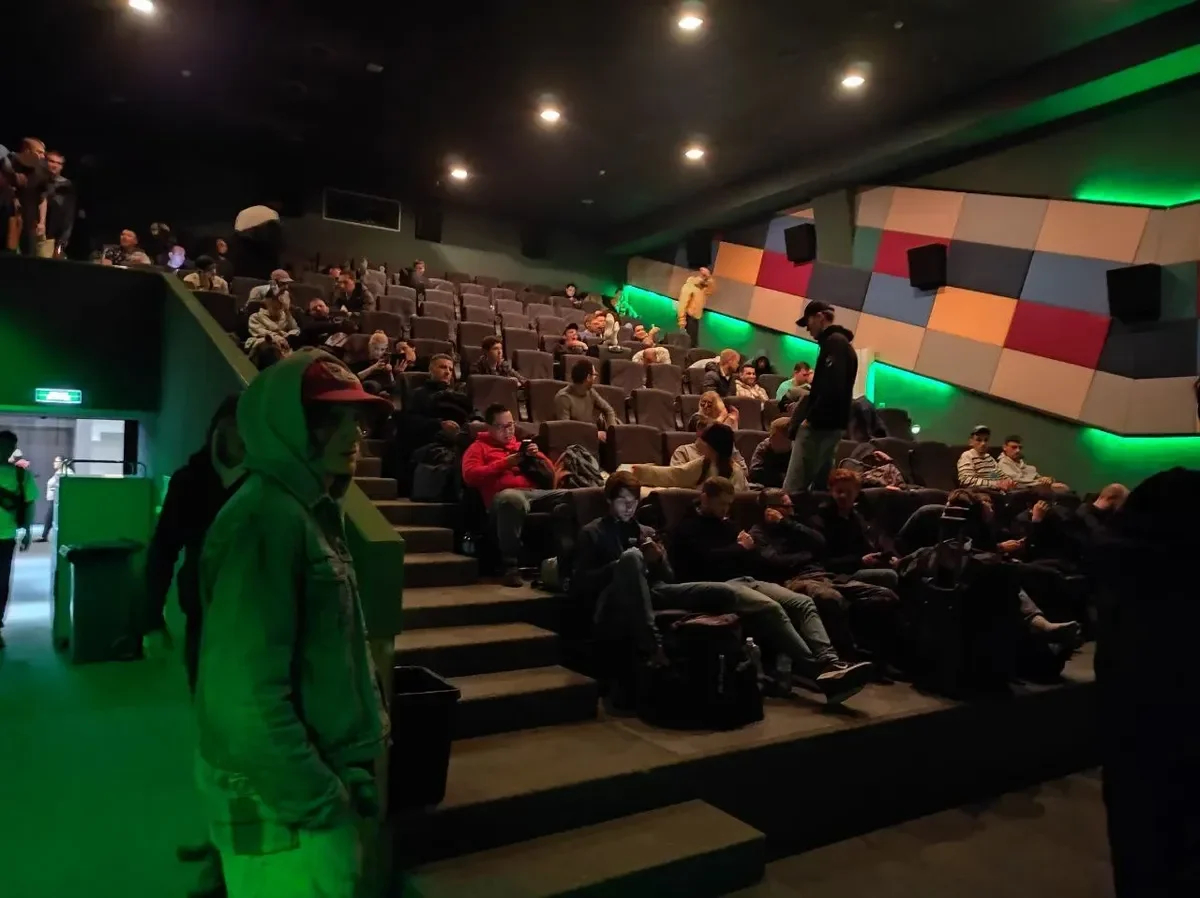 The cinema that offers help to Russians. Photo: Telegram channel Relocation Oral