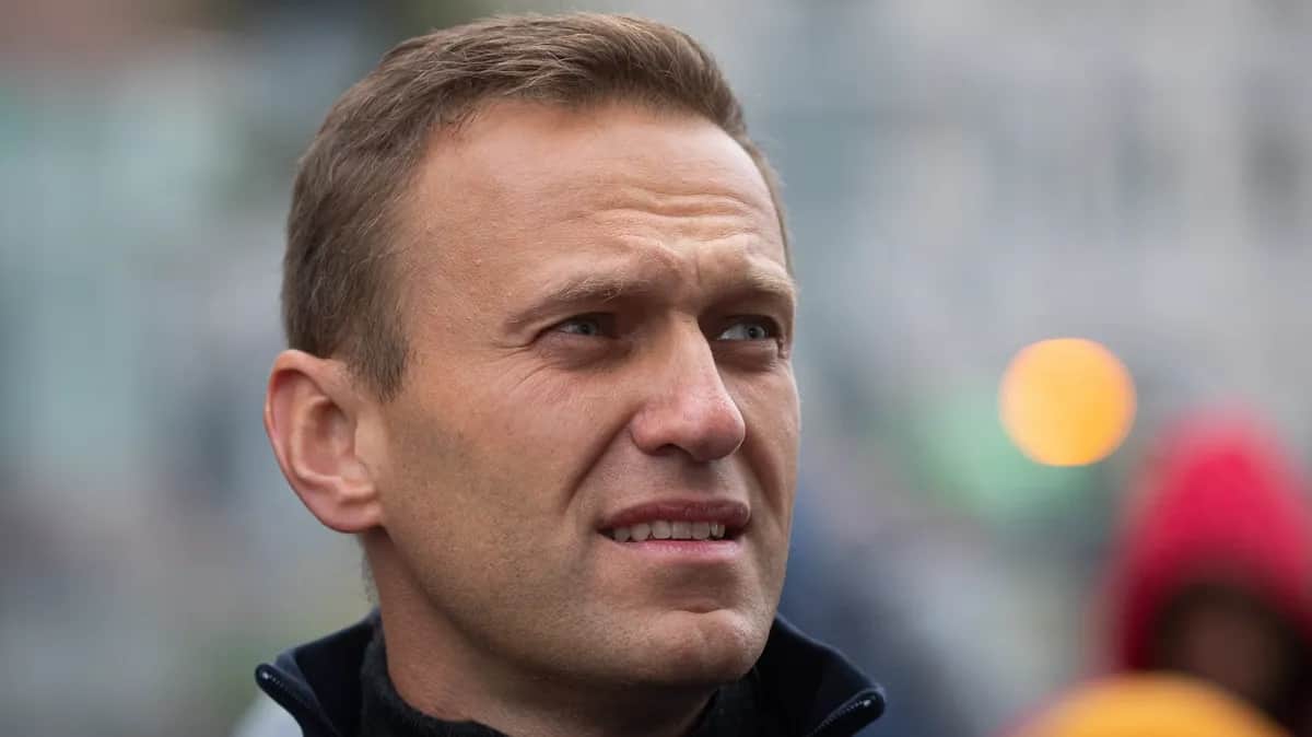 Alexey Navalny attends an opposition rally in support of political prisoners in Moscow, Russia, 29 September 2019. Photo: EPA-EFE / SERGEI ILNITSKY