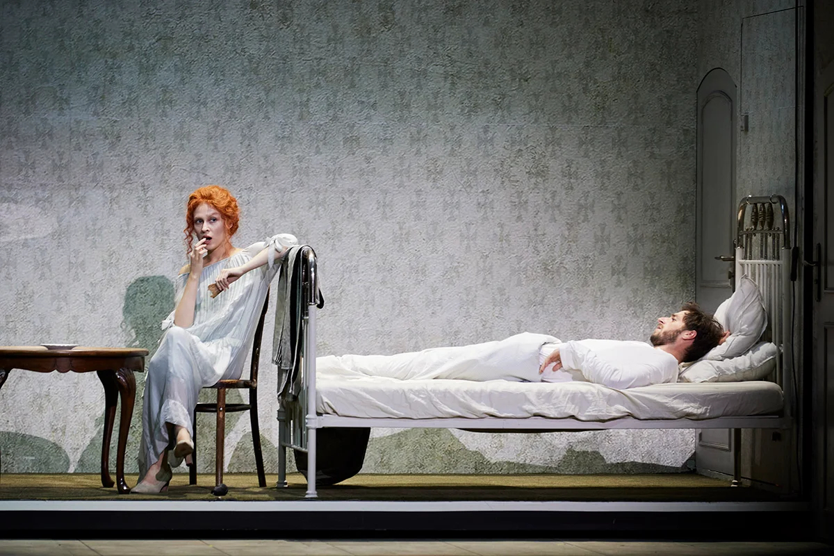 Сцена из спектакля «Волшебная гора». Фото: <a href="http://salzburgerfestspiele.at/" rel="noopener noreferrer" title="http://salzburgerfestspiele.at/">salzburgerfestspiele.at</a>