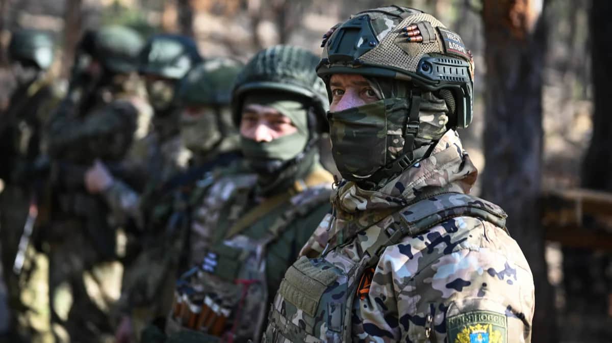 Российские военные мотострелкового подразделения в районе Красного Лимана, Украина, 1 ноября 2023 года. Фото: Станислав Красильников / Спутник / Imago Images / Scanpix / LETA