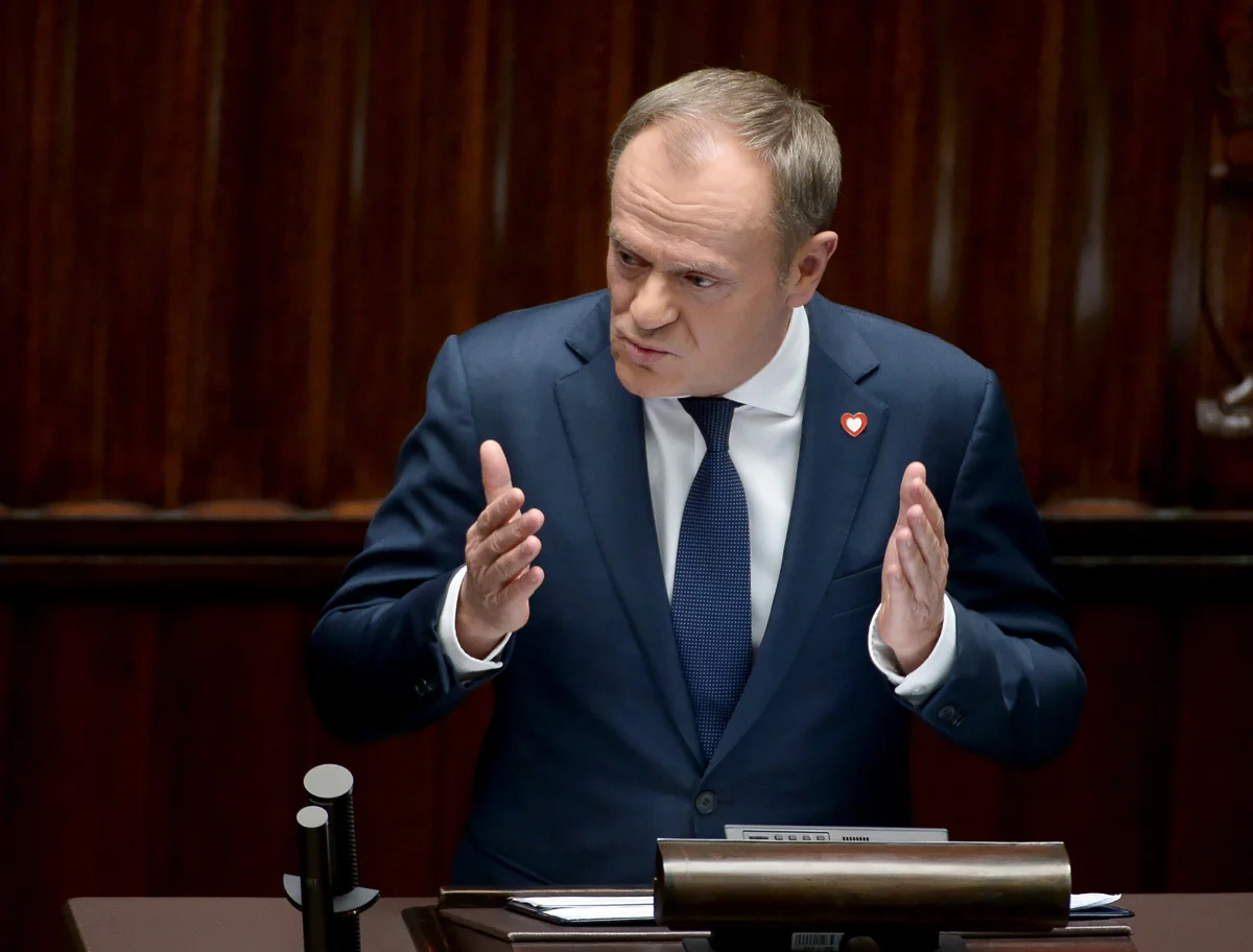 Премьер-министр Дональд Туск выступает в Сейме Польши, Варшава, 12 декабря 2023 года. Фото: Pawel Supernak / EPA-EFE