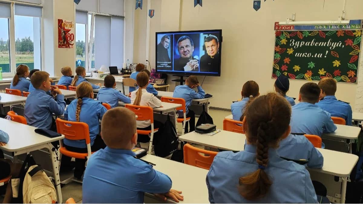 Урок «Разговоров о важном» на тему «Русский язык в эпоху цифровых технологий». Фото: <a href="https://nenorma.pro/review/154/" target="_blank">«Не норма»</a>