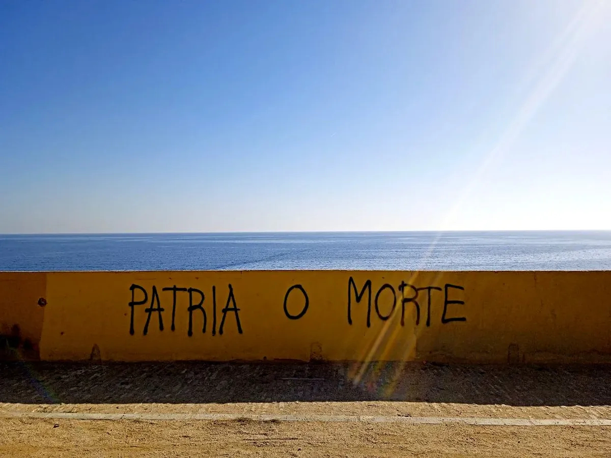 ‘Motherland or death’, Bastia. Photo: Novaya Gazeta Europe