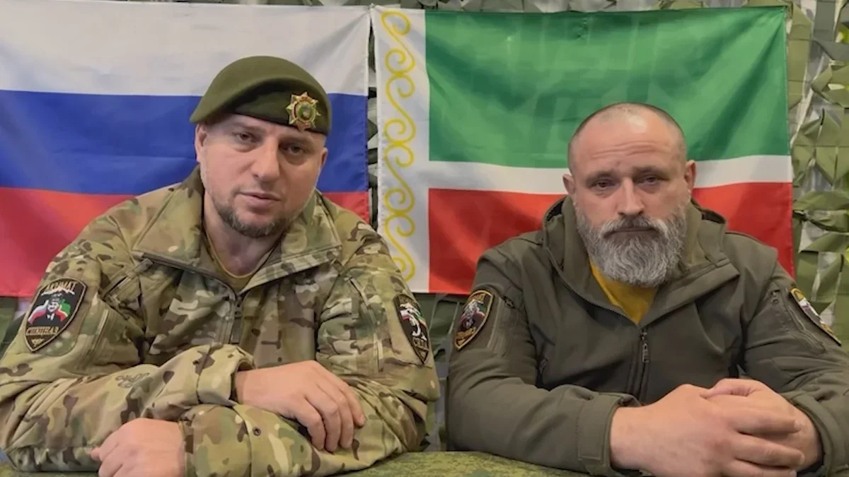 Apti Alaudinov with former Wagner commander Alexander Kuznetsov, also known as Ratibor. Photo: Ramzan Kadyrov / Telegram