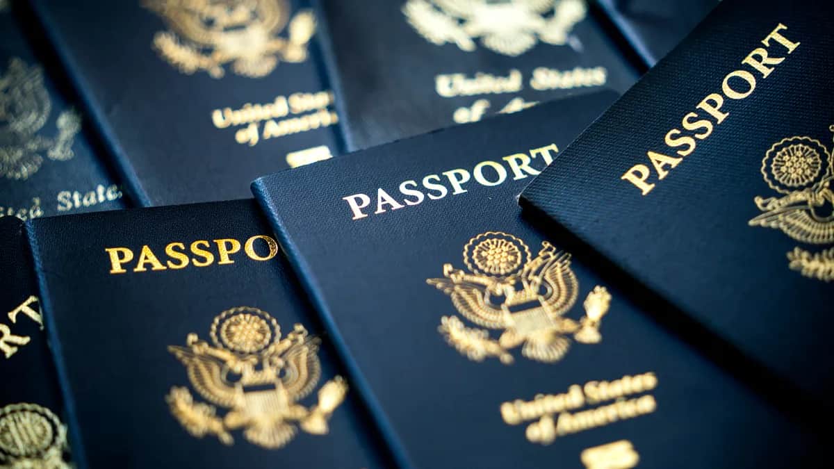 US passports, Washington, 4 September 2020. Photo: EPA-EFE/JIM LO SCALZO
