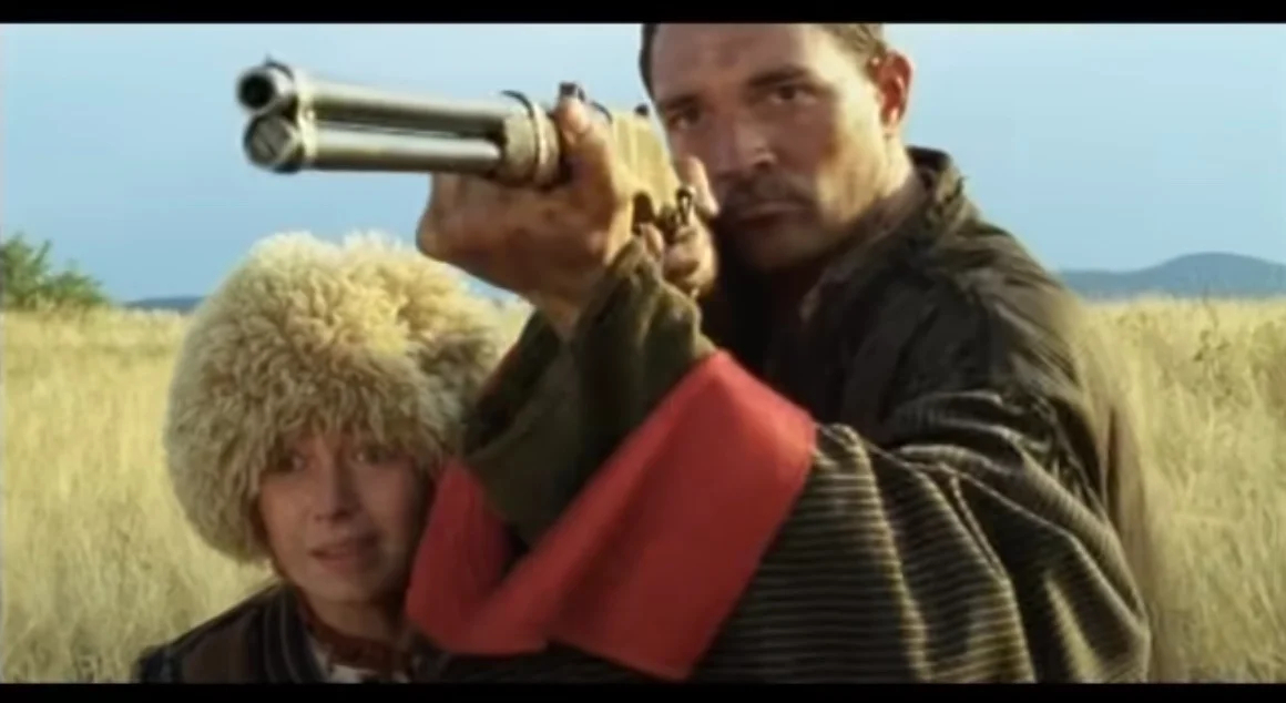 Кадр из клипа на песню «Идем на восток!». Фото: скрин <a href="https://www.youtube.com/watch?v=Pugewp5ROCk">видео</a>