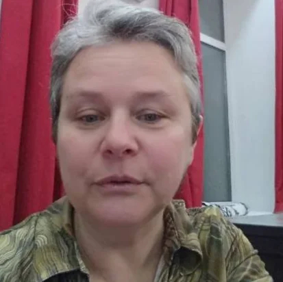Елена Попова