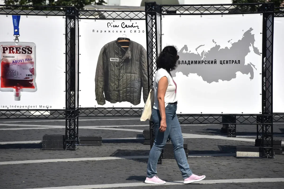 An exhibition of political posters by Belarusian artist Vladimir Tsesler on Town Hall Square, Vilnius. Photo by Vasily Maksimov, exclusively for Novaya Gazeta. Europe