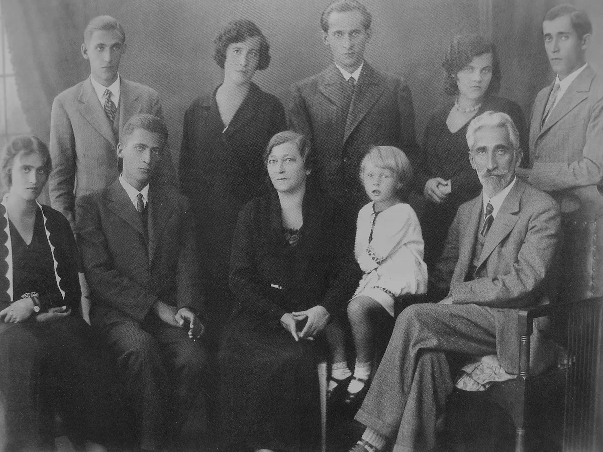 Семья Крушельницких, 1930-е. Фото: Общественное достояние / Wikimedia