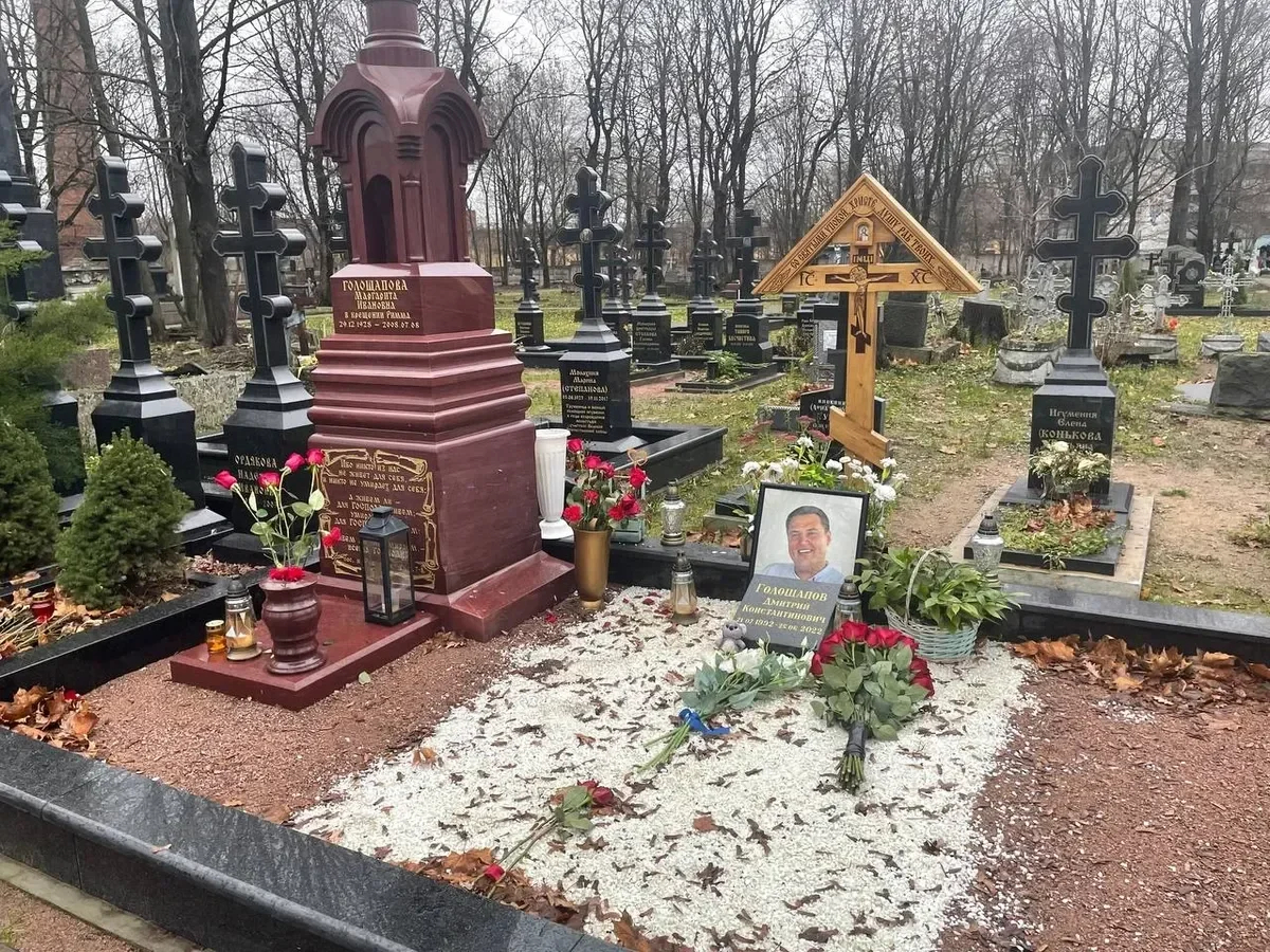 Dmitry Goloshchapov’s grave. Photo: <a href="https://t.me/rotondamedia/4073" rel="noopener noreferrer" title="https://t.me/rotondamedia/4073">Telegram</a>