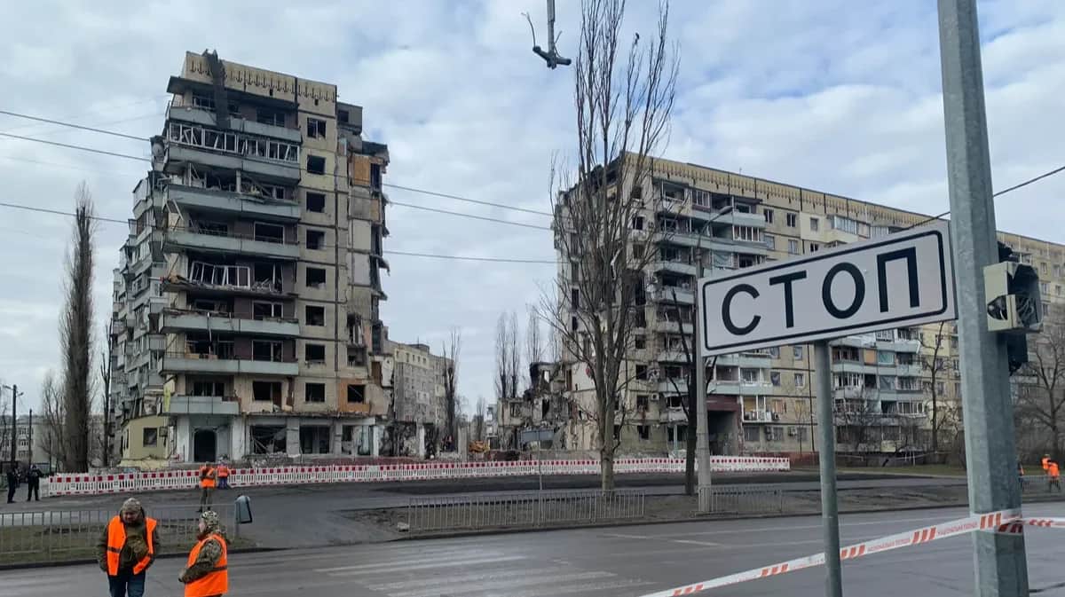 118 Victory Embankment apartment block. Photo: Olga Musafirova, exclusively for Novaya Gazeta Europe
