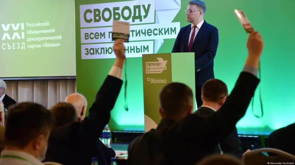 Russia’s liberal Yabloko party to field 300 candidates for State Duma despite growing government pressure