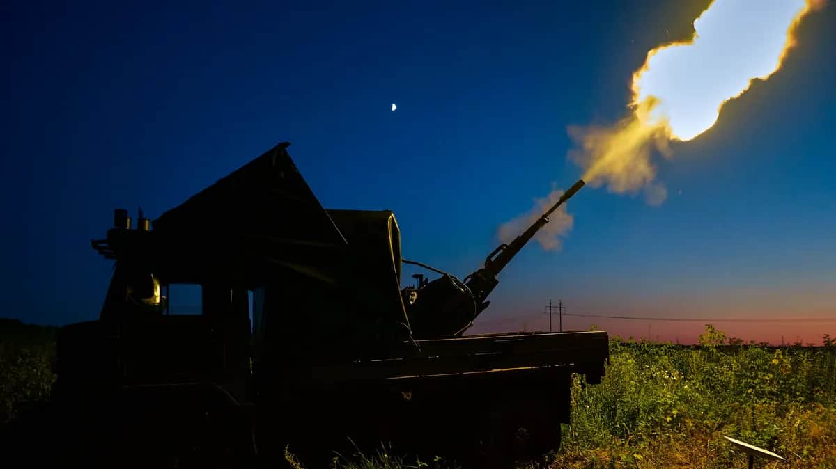 A Ukrainian anti-drone mobile fire team shoots at a Russian drone flying towards Kharkiv, Ukraine, 2 July 2025. Photo: EPA / SERGEY KOZLO