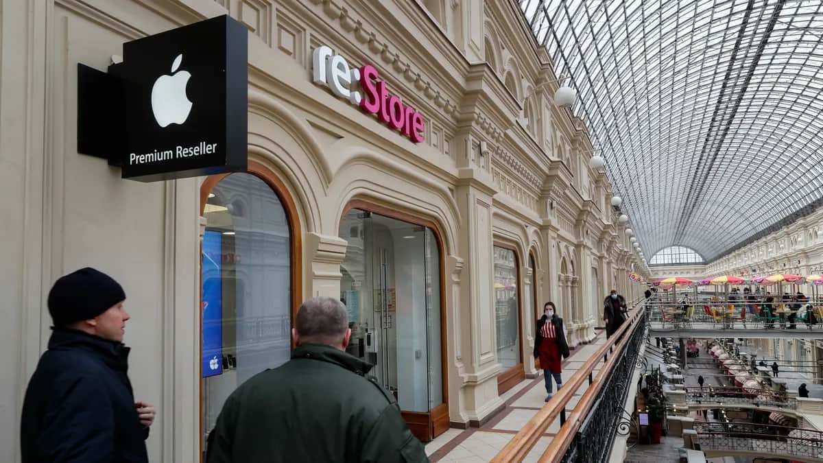 Apple reveals it bowed to Kremlin pressure to remove 190 apps from Russian App Store over three years