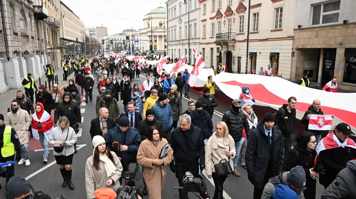 Митинг, организованный белорусской диаспорой в Варшаве, Польша, 26 января 2025 года. Фото: Sergei Gapon / AFP / Scanpix / LETA