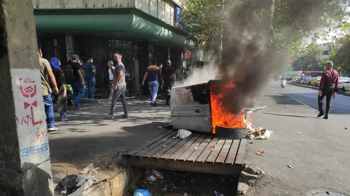 Протестующие в Тегеране. Фото: Getty Images
