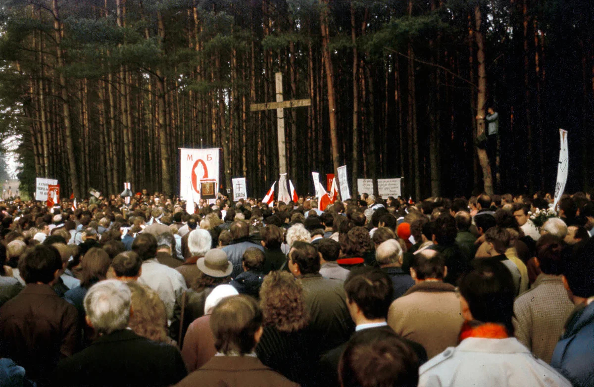 Акция памяти в Куропатах, 30 октября 1988 года. Фото: Valer Pałściuk / Wikimedia (CC BY-SA 3.0)
