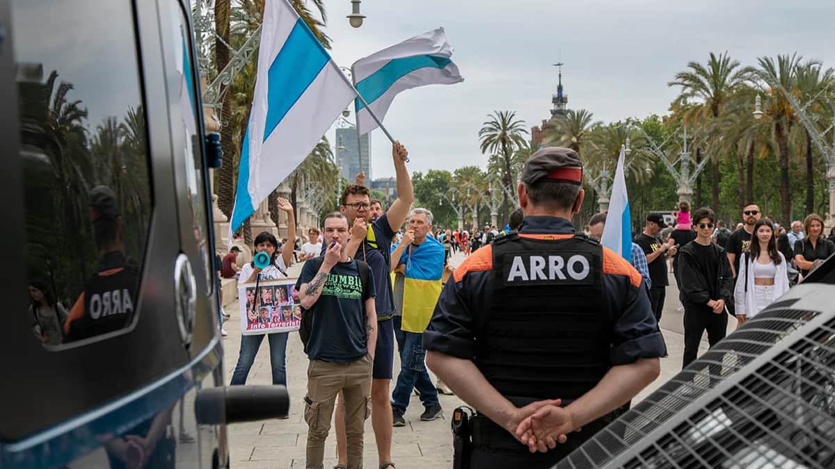 Протест против российского вторжения в Украину, Барселона, 7 мая 2023 года. Фото: Manuel Medir / Getty Images
