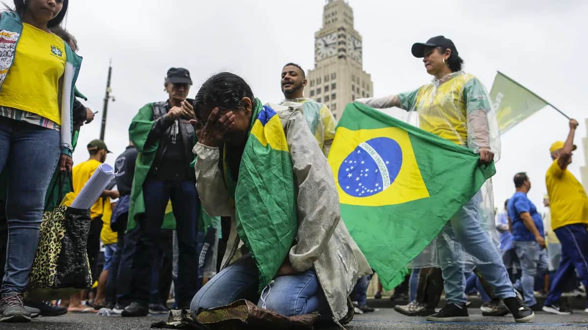 Фото: EPA-EFE/ANTONIO LACERDA