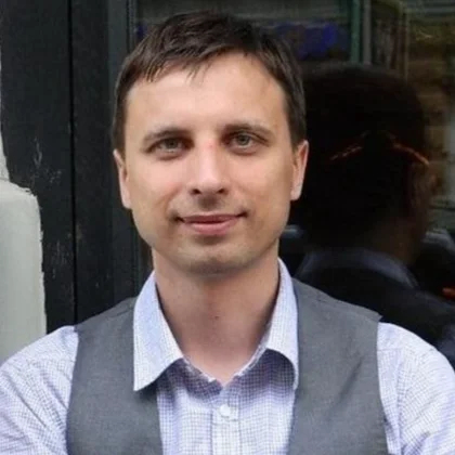 Максим Оленичев