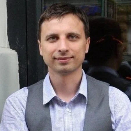 Максим Оленичев