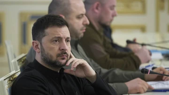Ukrainian President Volodymyr Zelensky meets with a German military delegation in Kyiv, Ukraine, 14 January 2025. Photo: EPA-EFE / VITALII NOSACH