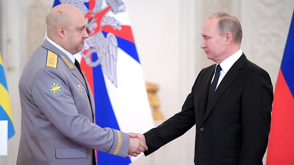 Ракетная война за российский трон началась