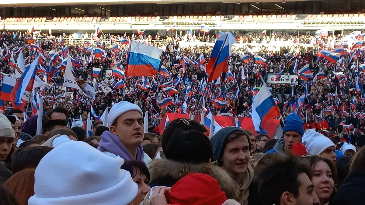«Люди начинают играть в поддержку войны»