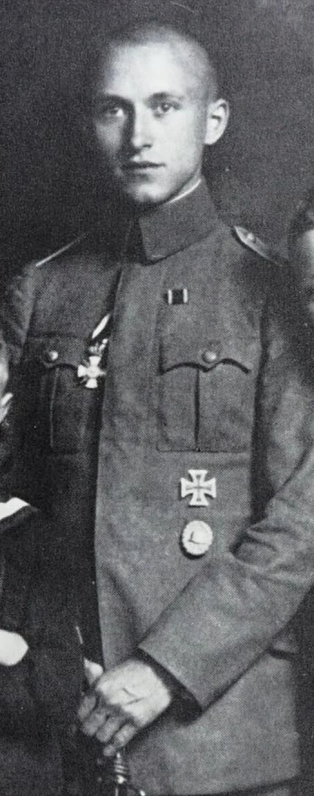 Юнгер во время Первой мировой войны. Фото: <a data-sk="tooltip_parent" data-stringify-link="https://commons.wikimedia.org/wiki/File:JungerMedal.jpg" href="https://commons.wikimedia.org/wiki/File:JungerMedal.jpg" rel="noopener noreferrer" target="_blank">Wikimedia</a>