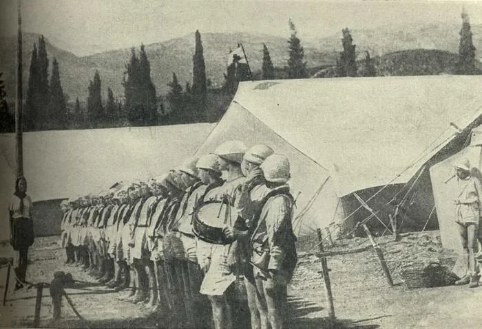 Пионерская линейка в «Артеке», 1925 год. Фото: Wikimedia Commons