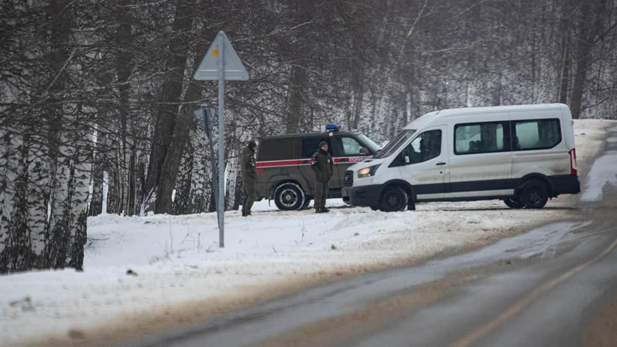 Военная полиция у места крушения ИЛ-76, 25 января 2024 года. Фото: Bai Xueqi / Xinhua / action press/ Vida Press