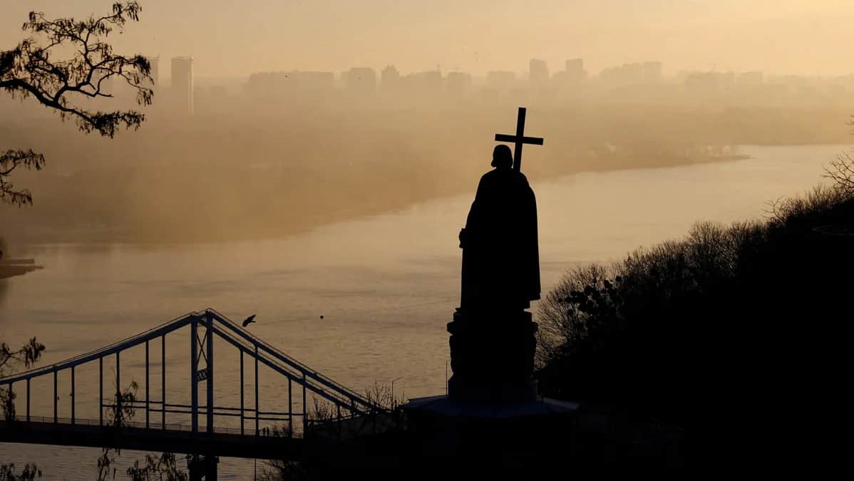 Киев утром 1 января 2025 года. Фото: Valentyn Ogirenko / Reuters / Scanpix / LETA