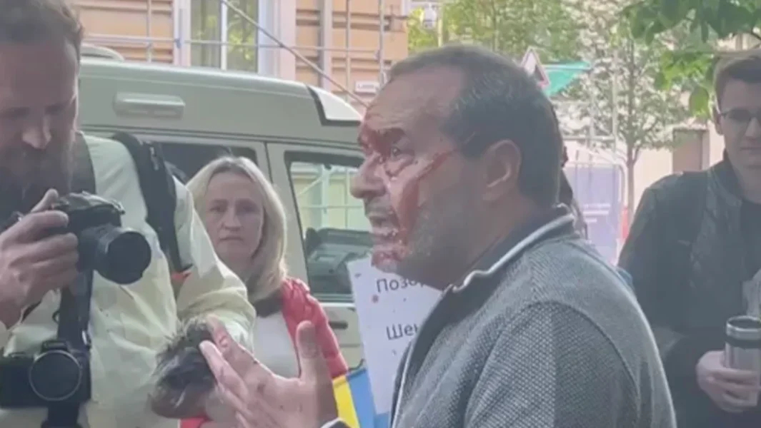 Виктор Шендерович. Фото: скрин <a href="https://t.me/novaya_europe" rel="noopener" target="_blank" title="https://t.me/novaya_europe">видео</a>