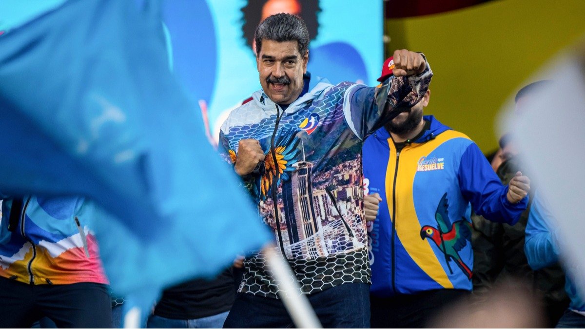 Белый дом США разрешил ЦРУ проводить в Венесуэле тайные операции и не исключает ударов по территории страны