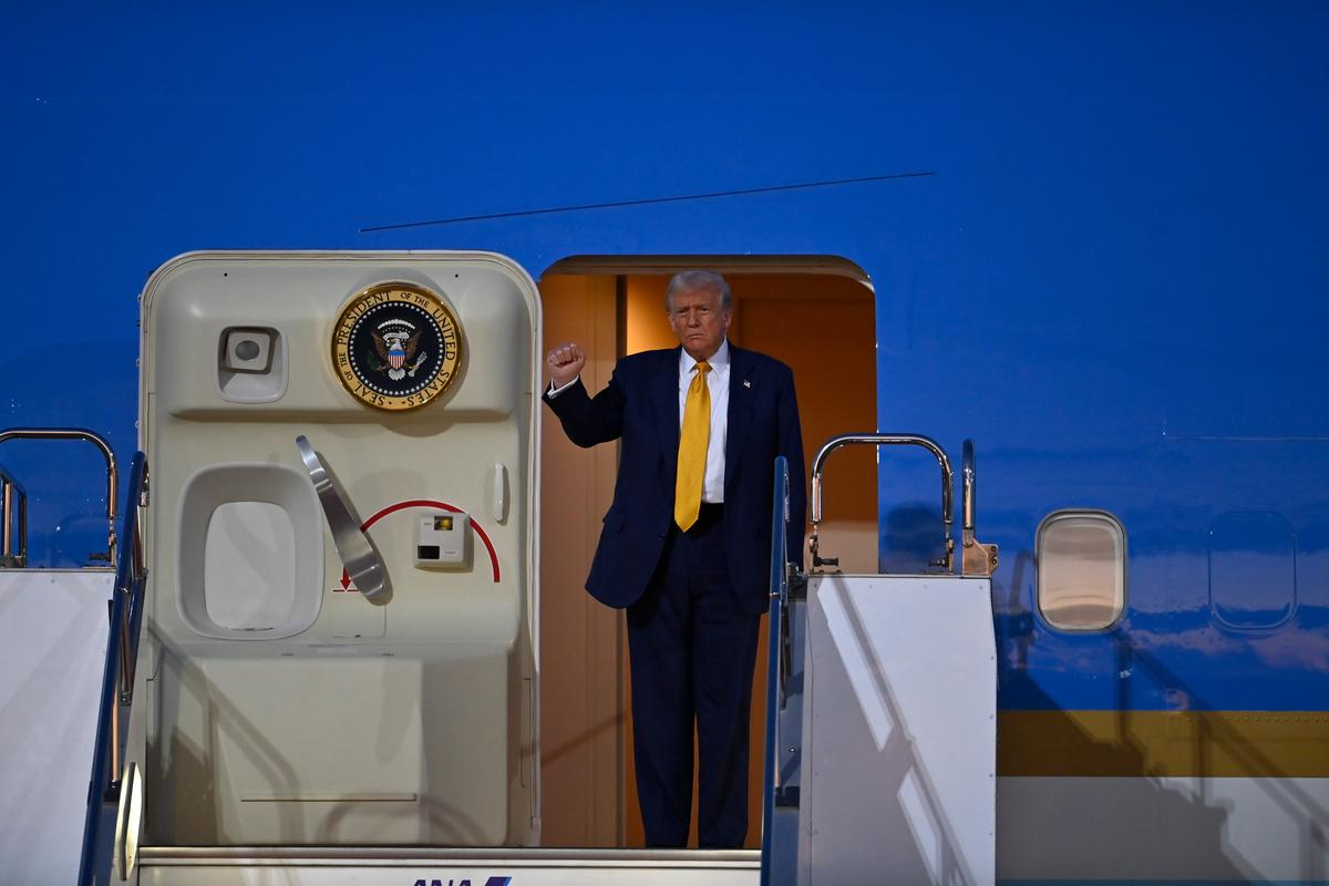 US President Donald Trump disembarks from Air Force One upon arrival in Tokyo, Japan, 27 October 2025. Photo: EPA/DAVID MAREUIL