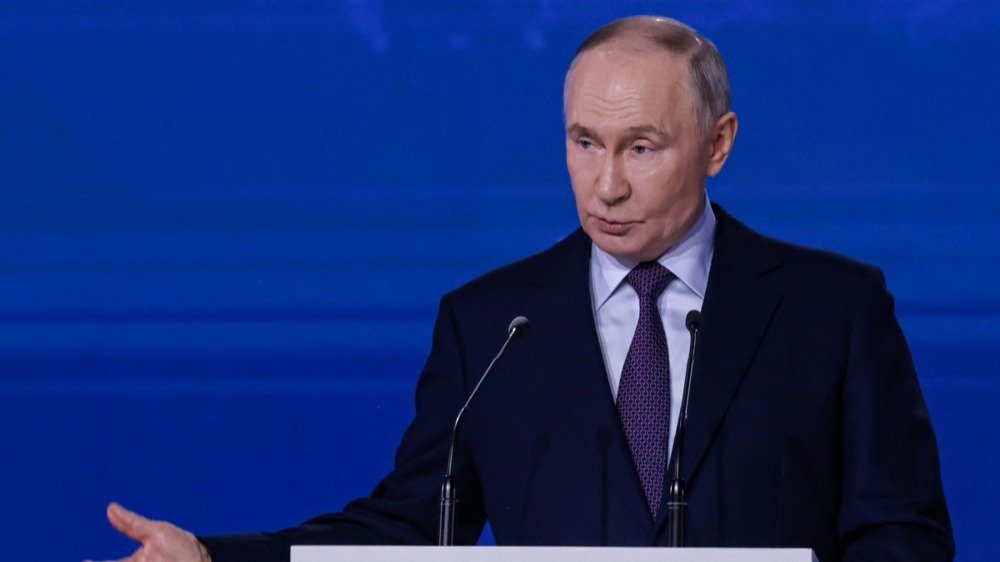 Путин заявил крупному бизнесу, что РФ продолжит воевать «до границ Донбасса»