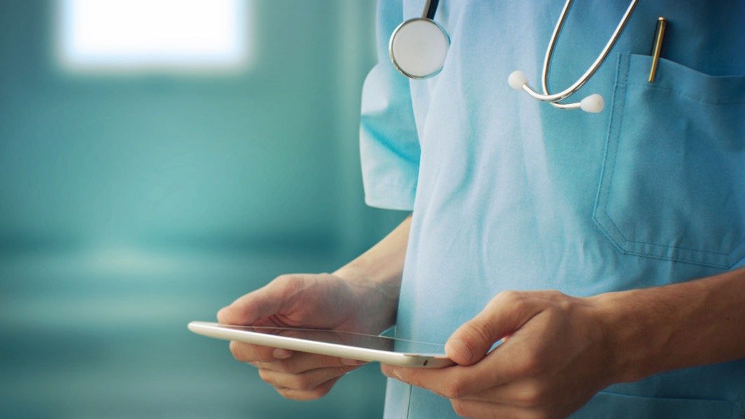 19 российских регионов сократили расходы на медицину более чем на 10%