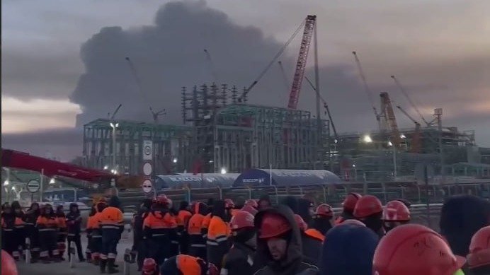 Украинские дроны снова атаковали российский порт Усть-Луга на Балтике