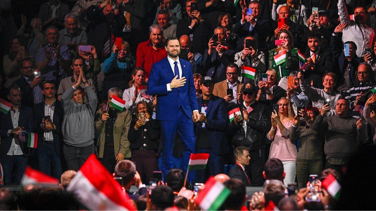 Джей Ди Вэнс съездил к Орбану и снова поссорился с ЕС