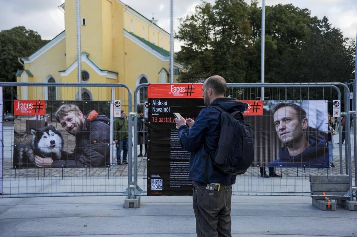 Выставка «Faces of Russian resistance» в Берлине, открытие которой состоялось 7 октября 2023 года. Фото: Telegram